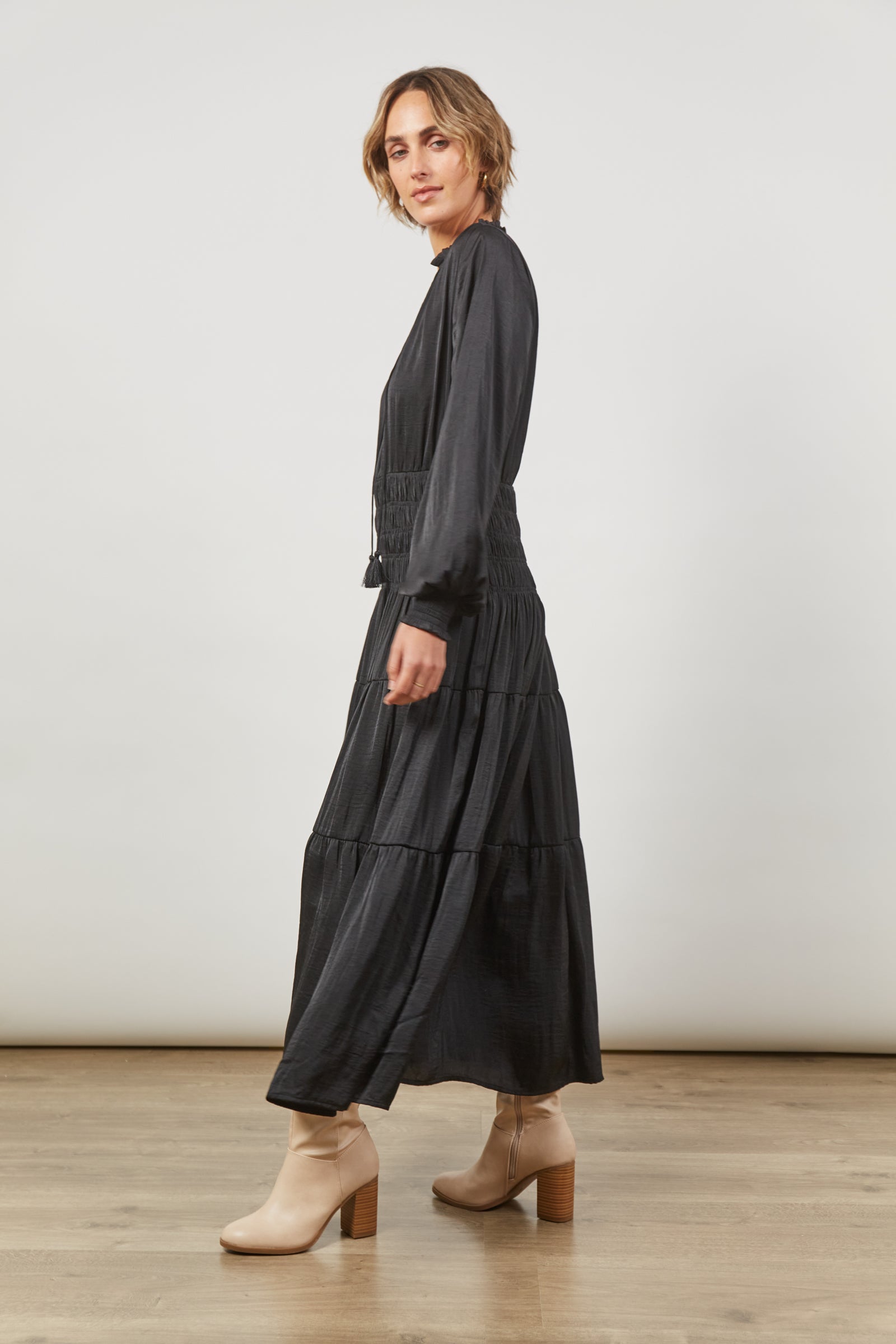 Romance Maxi - Onyx