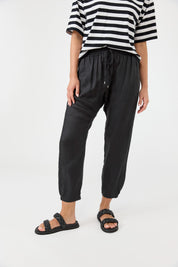 Studio Relaxed Pant - Ebony