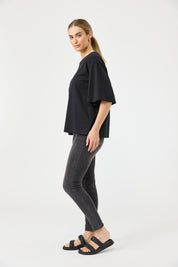 Studio Tshirt - Ebony