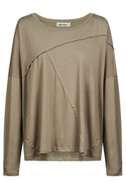 Studio Traveller LS Tshirt - Olive