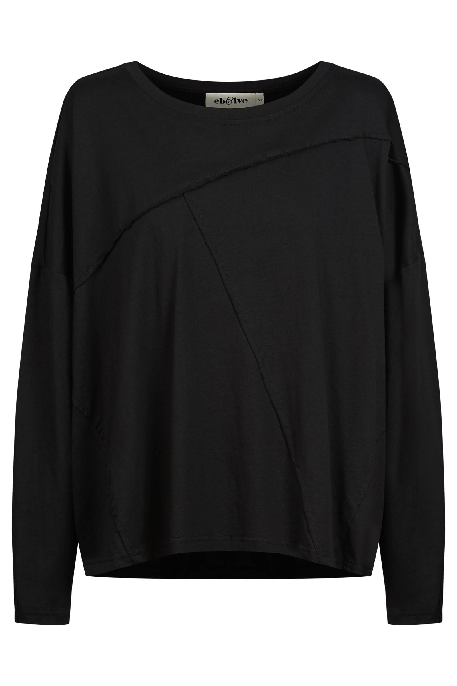 Studio Traveller LS Tshirt - Ebony