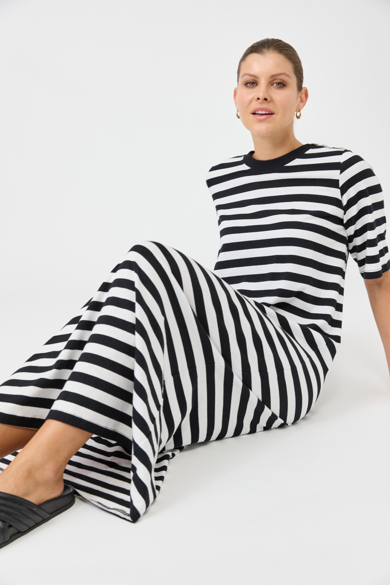 Studio Stripe Tshirt Dress - Ebony