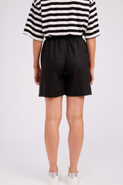 Studio Bermuda Short - Black