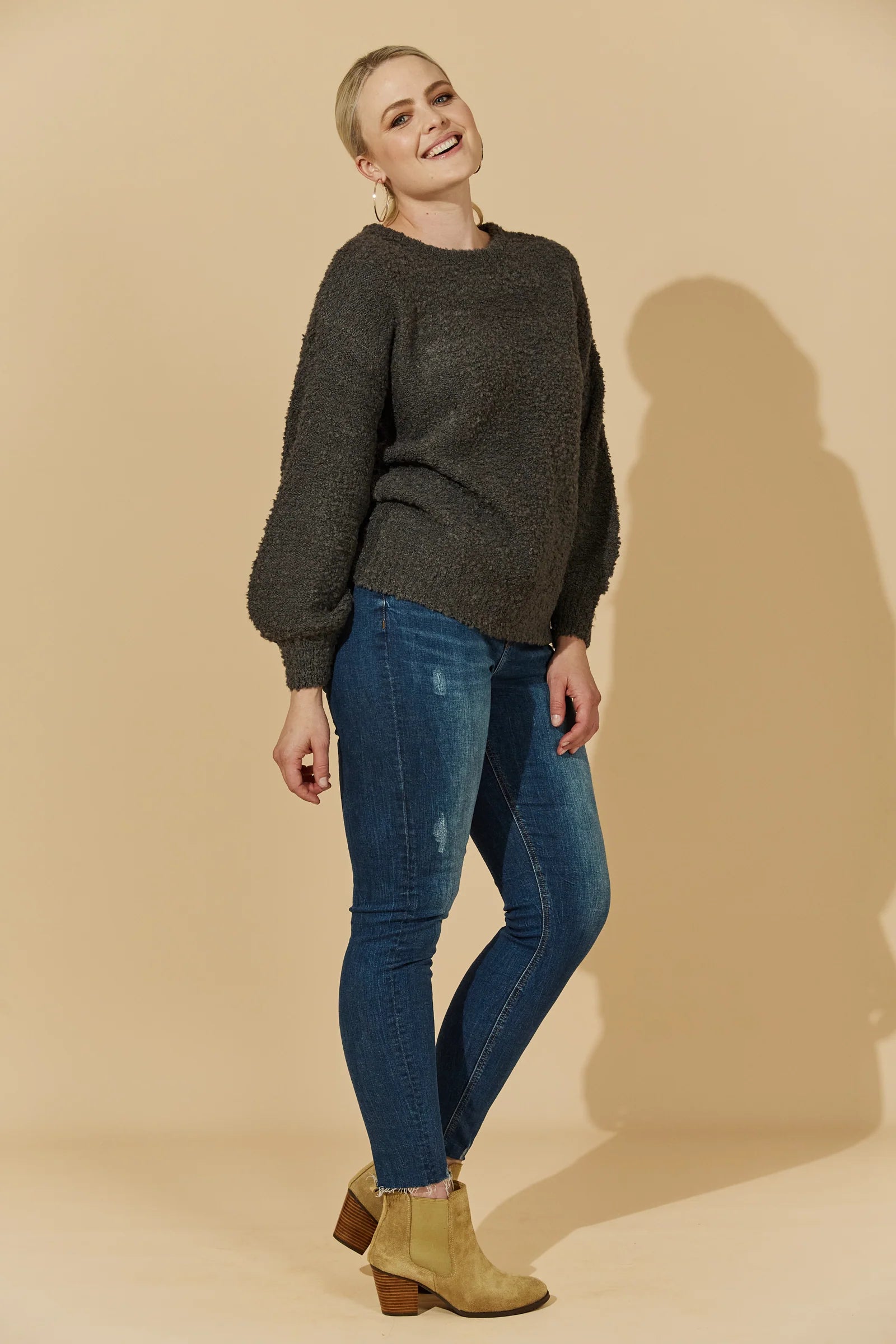 Essence Knit - Fossil