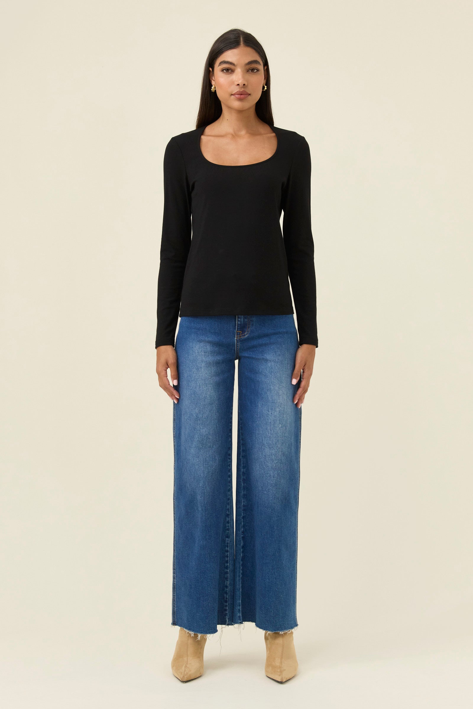 Naria Scoop Neck Top - Onyx