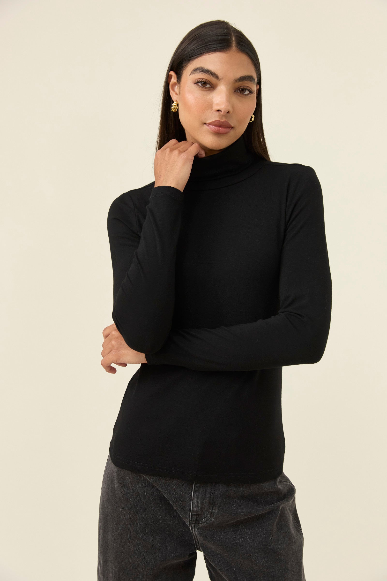 Naria Roll Neck Top - Onyx