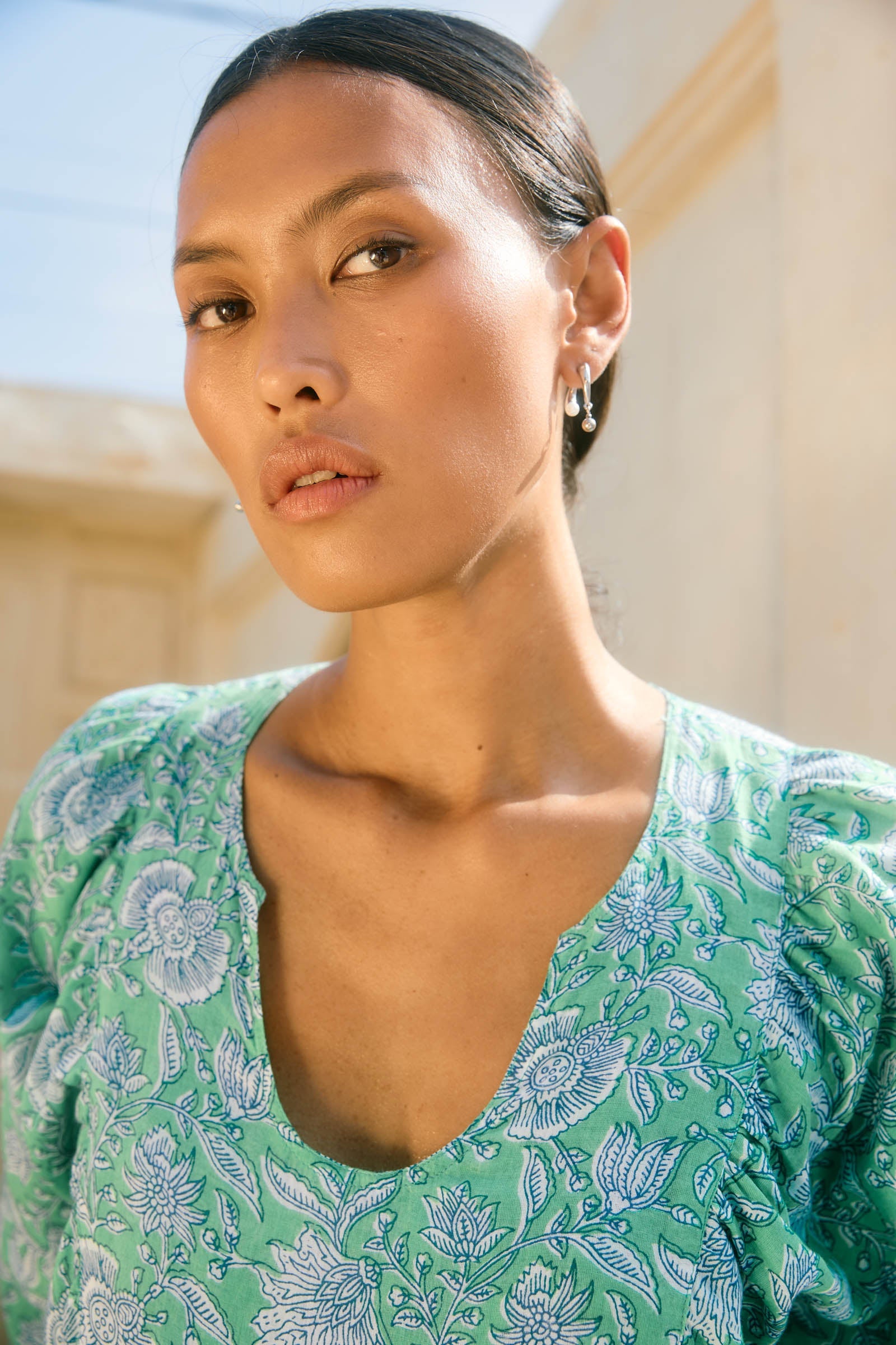 Oline Orb Earring - Pearl