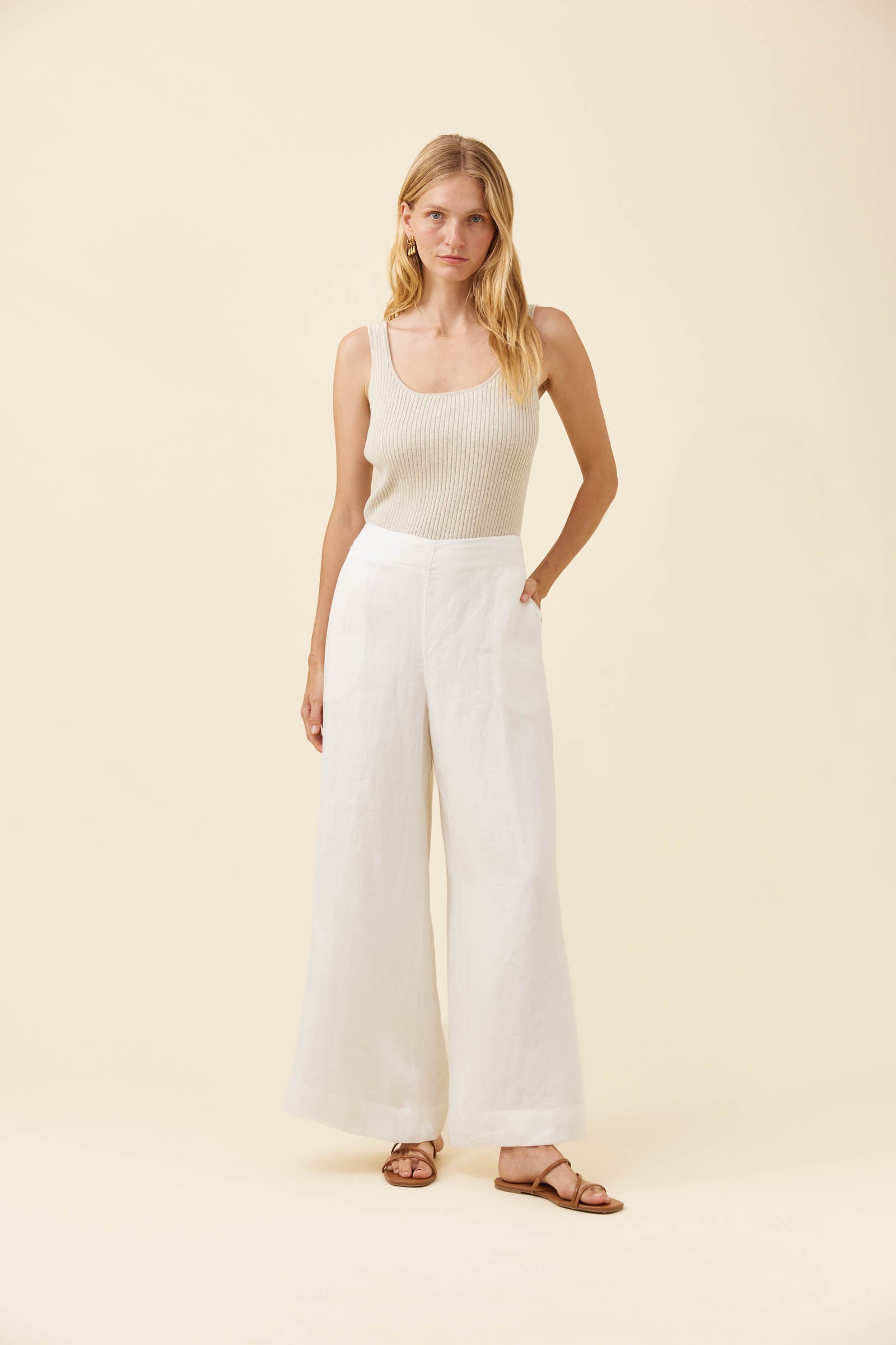 Anita Pant - White