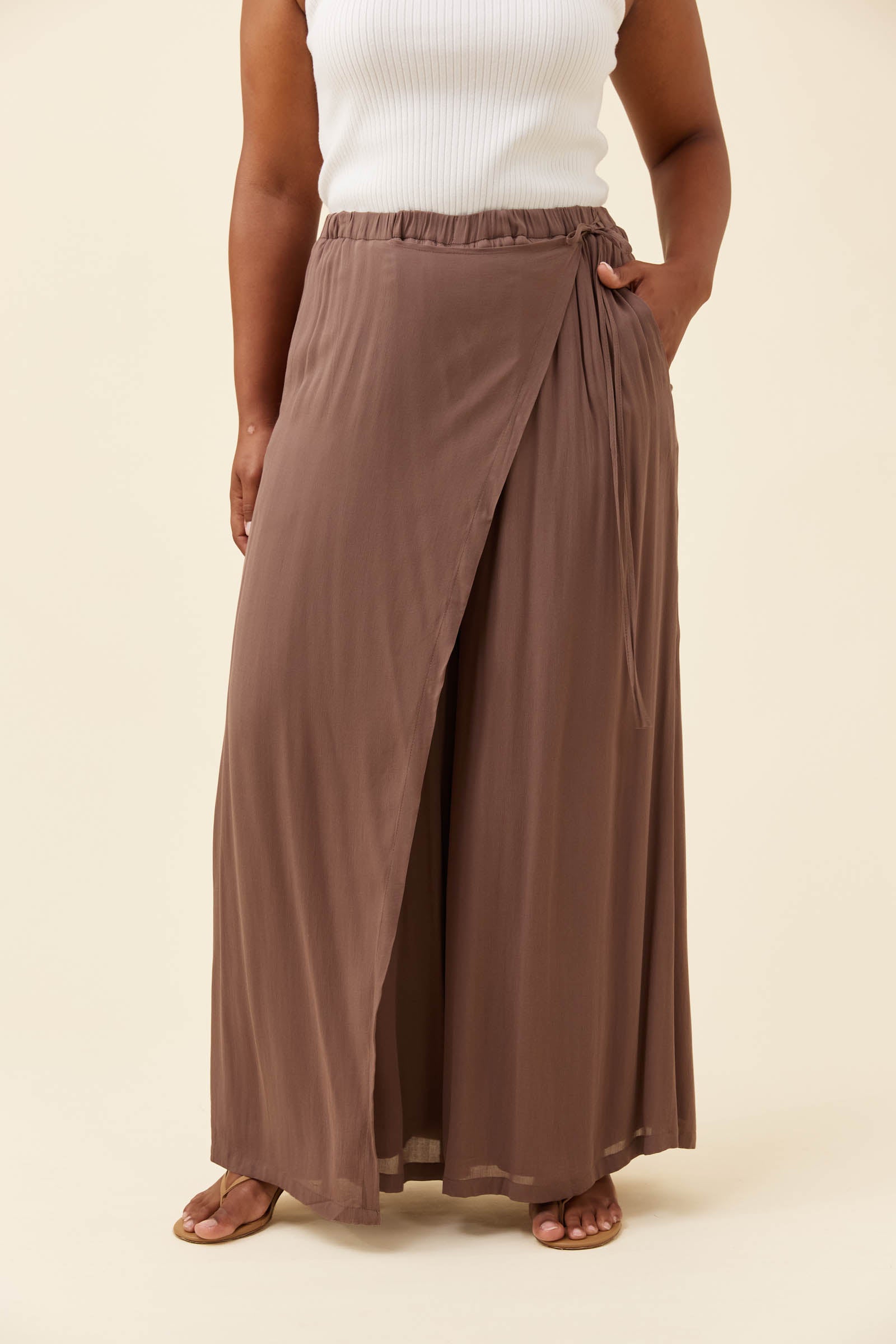 Frida Wrap Pant - Taupe