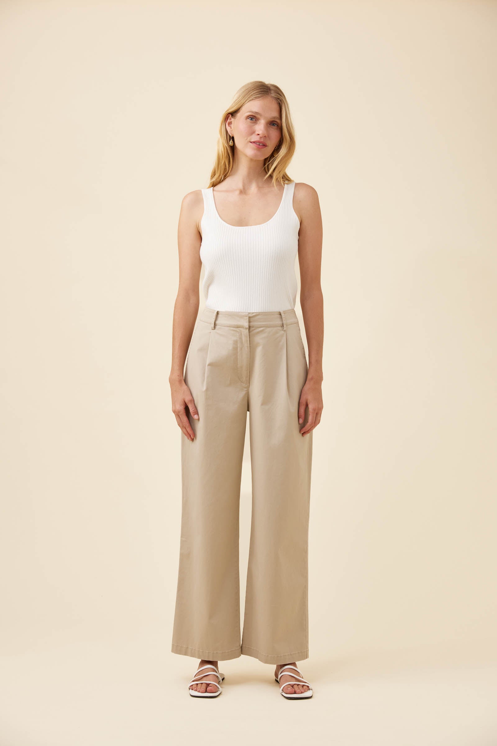 Leonora Pant - Canvas