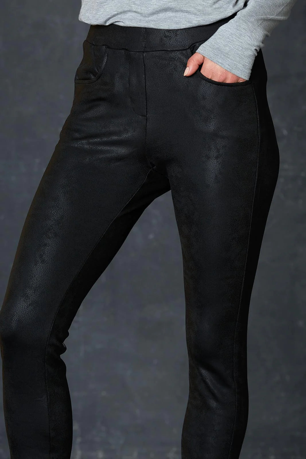 Lazy Dayz Legging - Snake