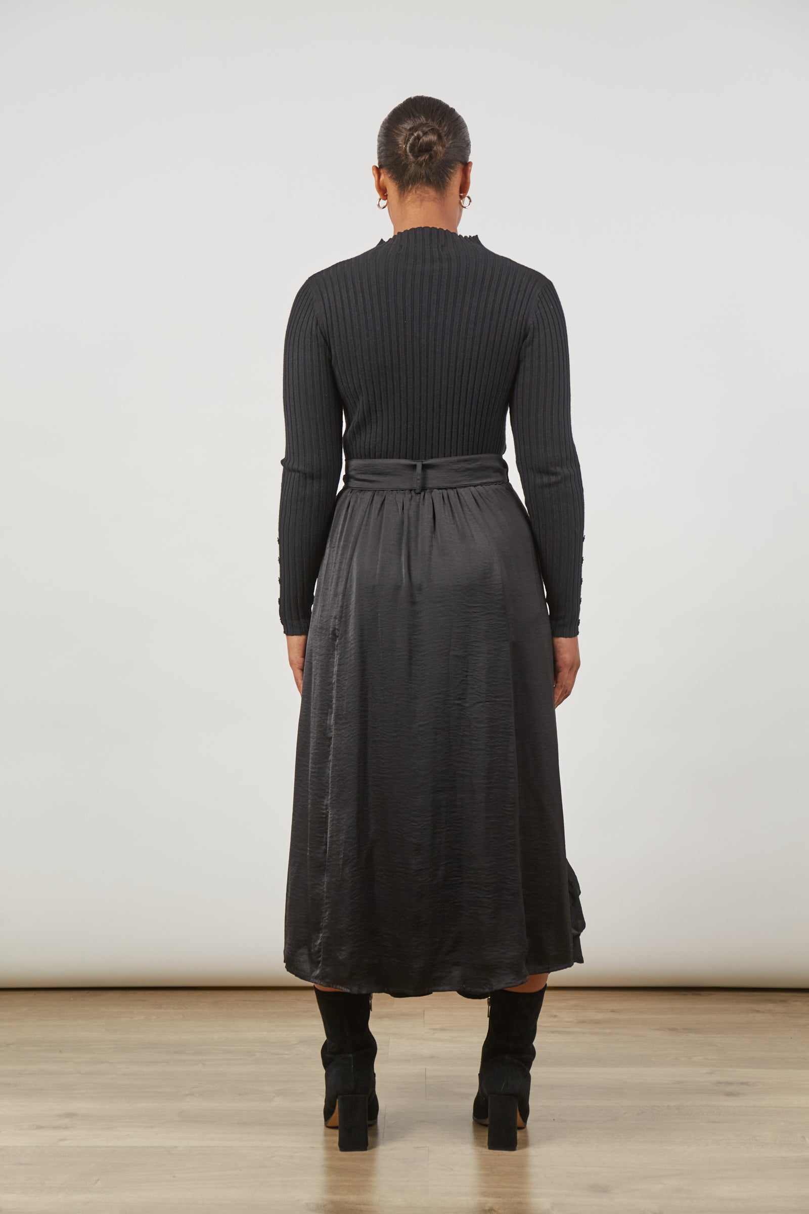 Romance Wrap Skirt - Onyx