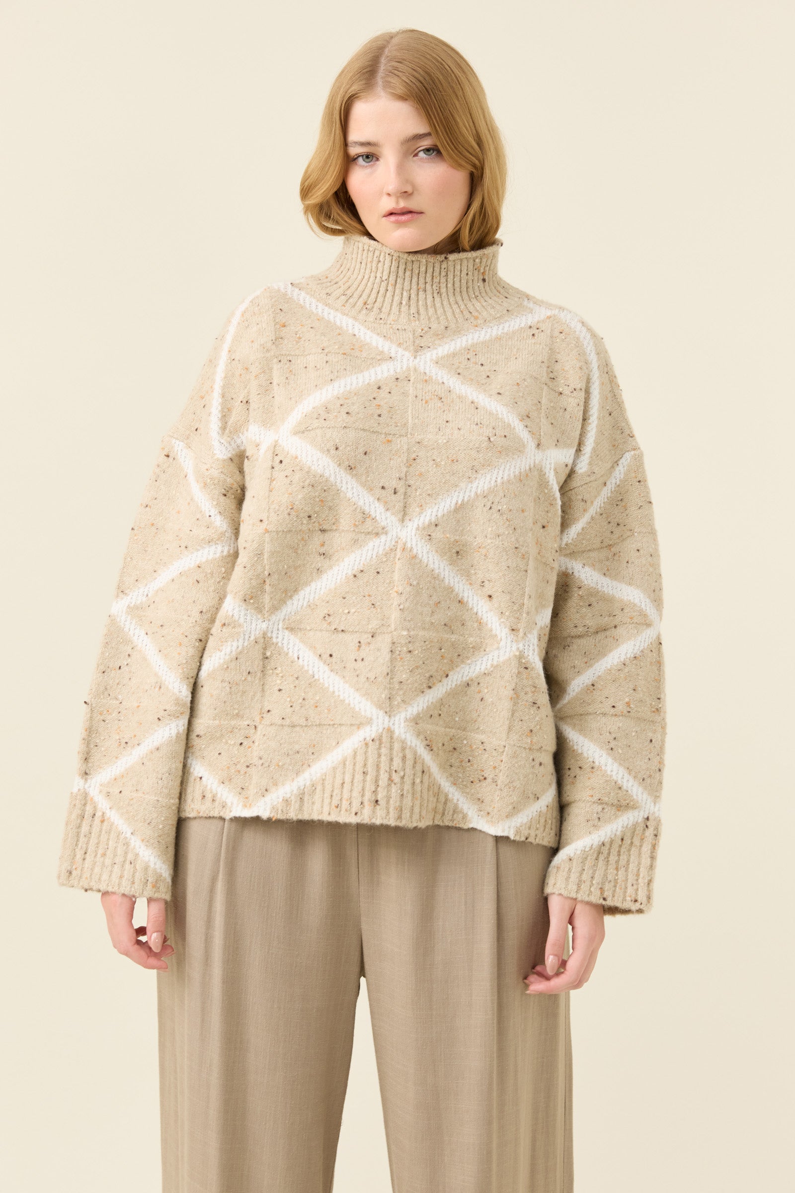 Mckenna Diamond Jumper - Stone