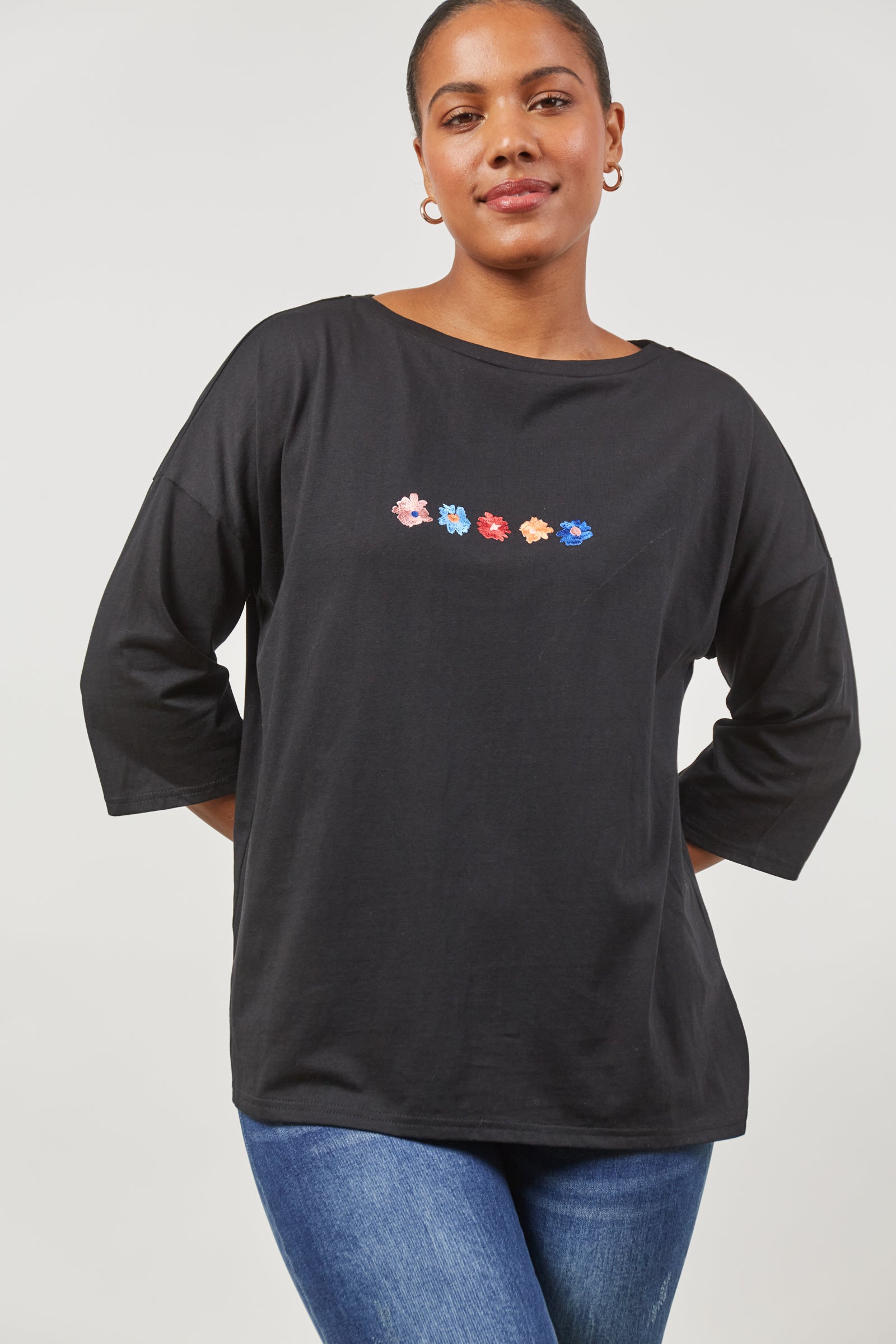 Charm Tshirt - Onyx
