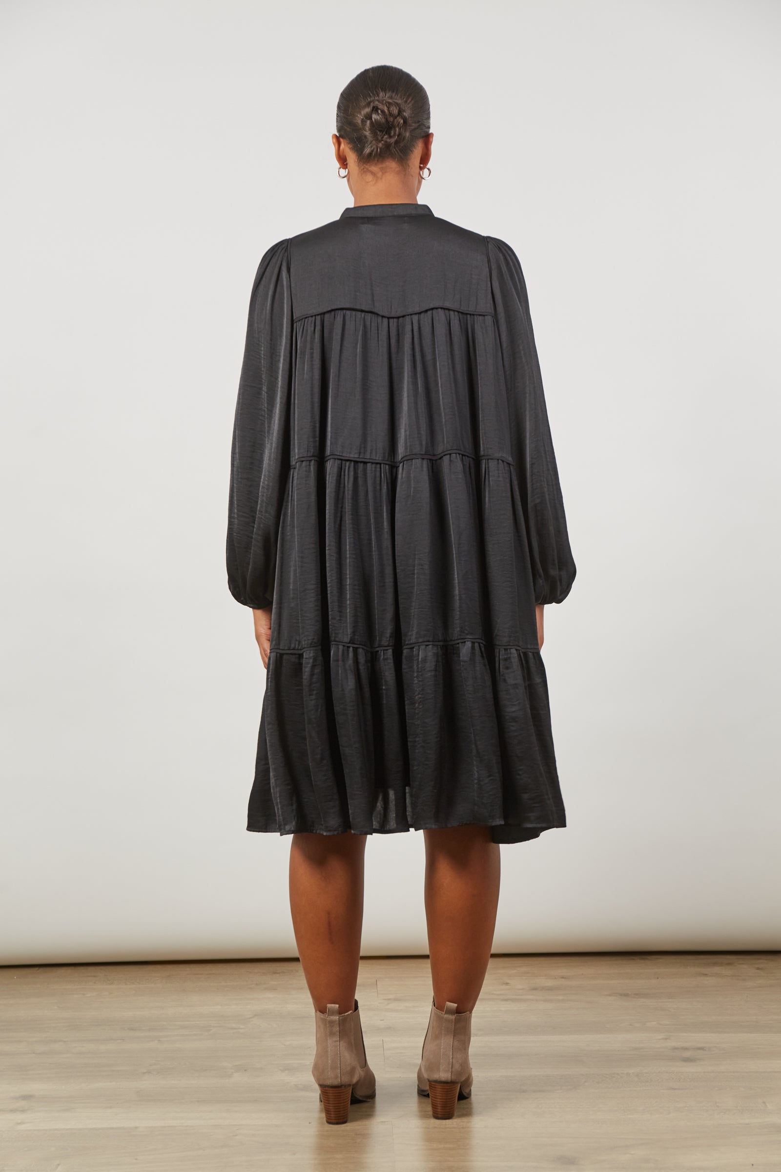 Romance Dress - Onyx