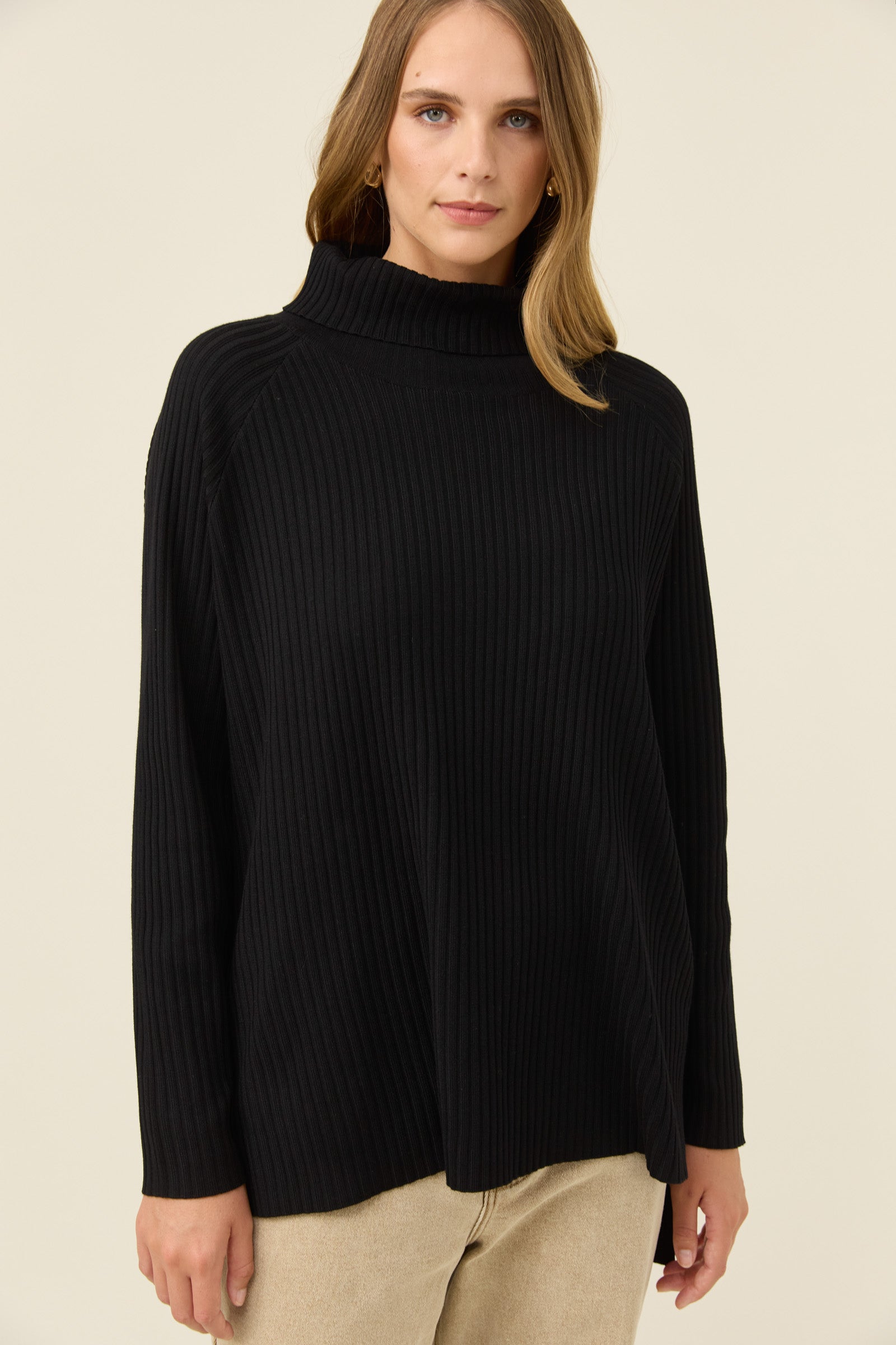 Juno Relaxed Roll Neck Jumper - Onyx